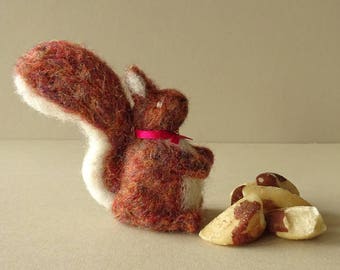 Needle felted red squirrel - rustic Fall decor - handmade by luckjudgementgifts - Christmas ornament - forest animal decoration