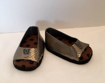 DF22- 18" Maplelea doll shoes - metallic peep toe shoes