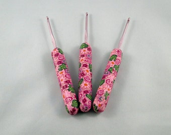 Crochet hook - Susan Bates - size US C-2 / 2.75 mm polymer clay covered handle
