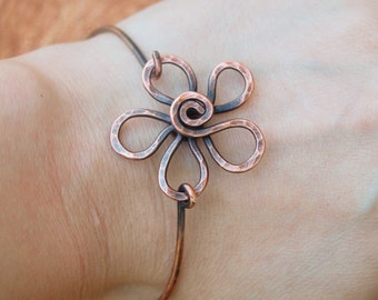 Flower Bracelet. Metal Flower. Wire Flower. Oxidized Copper Bracelet. Wire Jewelry.