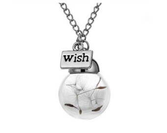Glass globe necklace flower