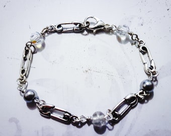 Beaded Safety Pin Bracelet - Various Colours