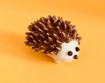 痛くないハリネズミ / Handmade Ceramic Hedgehog / Ceramic animal /Handmade /Craft /Art /Sculpture /Mini art