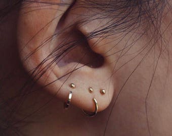 dot claw hoop | hug hoop | sleeper earring | sterling silver | 14k gold