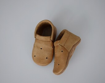 loafers / baby moccasins mocks / soft soled shoes / cork with cutouts