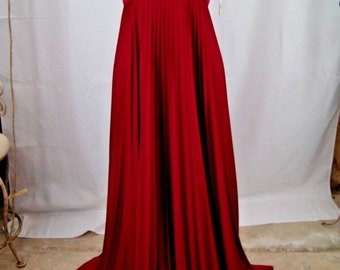 Beautiful Vintage Cranberry Full length Dress Size 12 Accordion pleats