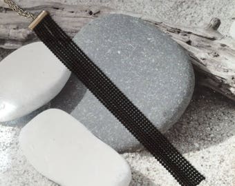 Cascade necklace black beads