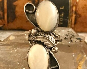 MothersDaySale Circa 1940s Sterling Silver Feather White Stone Native American Vintage Ring Native American Jewelry