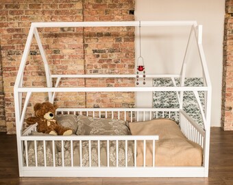 Montessori bed with removable railing, house bed design, BASIC + removable railing (all sides), DOUBLE, QUEEN, 135/140 x 190/200