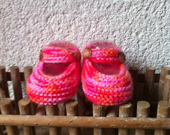 Baby booties: Ballet flats flanged pink handmade knit from 0 to 9 months