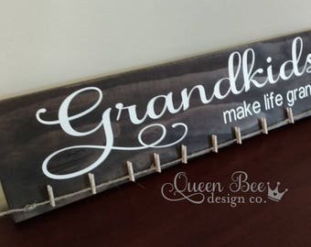 Grandkids Make Life Grand Photo Hanger.Photo Display.Grandkids Sign.Picture Frame.Picture Display. Mother's Day Gift Idea. Gift Idea