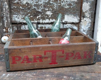 Vintage Soda Crate / Vintage Par-T-Pak Soda Crate / Vintage Advertising Crate / Vintage Wooden Crate
