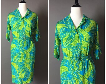 Vintage 70s dress / 1970s dress / VOLUP dress / plus size dress / floral dress / tropical dress / hawaiian dress / tiki dress / 8387