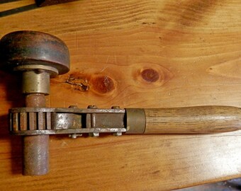 Antique corner ratchet drill brace