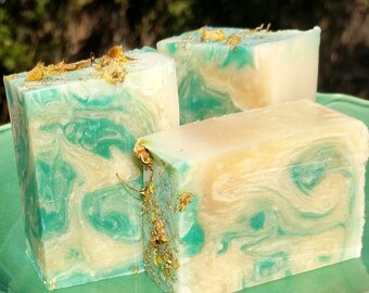 Aqua Swirl Unscented Soap with Chamomile