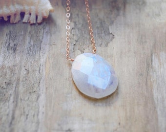 rainbow moonstone necklace /// everyday minimalist gemstone jewelry /// june birthstone