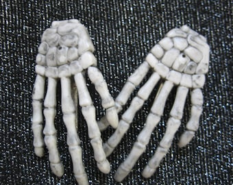 SKELETON HAND Hair clips