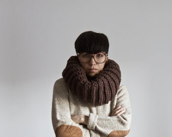 The Extra Large Cozy in Walnut Shell
