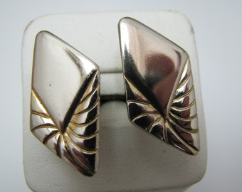 a429 Vintage Gold tone Diamond Shaped Cuff links