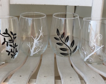 Set of 4 Stemless wine glasses with Black and White Branch Designs
