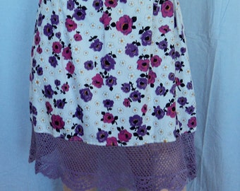 Straight skirt with lavender crochet frill sz Med
