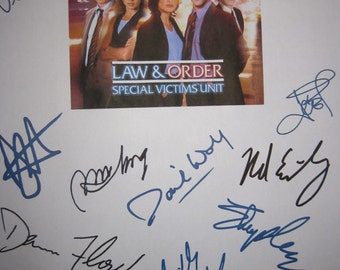 Law & Order SVU Signed TV Screenplay Script X12 Autograph Mariska Hargitay Christopher Meloni Richard Belzer B.D. Wong Ice T Dick Wolf