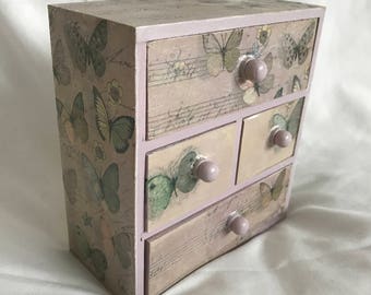 Lilac butterfly drawers