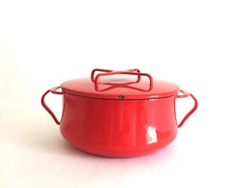 Red Dansk Kobenstyle 2 Quart Dutch Oven - Designed by Jens Quistgaard