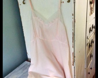 Vintage Pink Ladies Full Slip-Retro Slip-Pink Rayon Slip