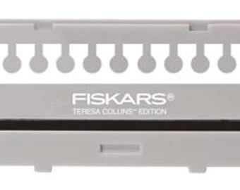CLEARANCE (30%OFF) - Fiskars Teresa Collins Border Punch Cartridge Note - (Original Price 21.49)