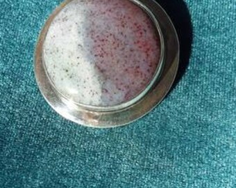 Antique Scottish agate and silver brooch