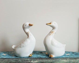 Ceramic Goose Figurine Farmhouse decor Vintage figurine White Goose Collectible Bird figurine Spring Garden decor Miniature Lake decoration