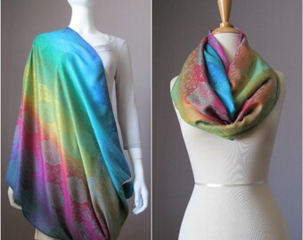 Nursing cover, nursing scarf, infinity scarf, paisley scarf, wide scarf, breastfeeding scarf