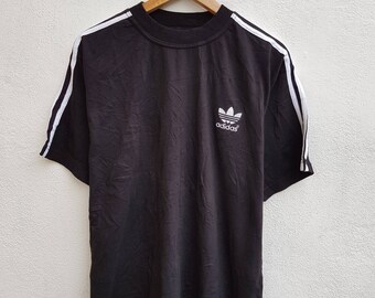 Vintage 90s ADIDAS Trefoil Embroidered Logo 3 Stripes Soccer Sportswear T-Shirt Size L