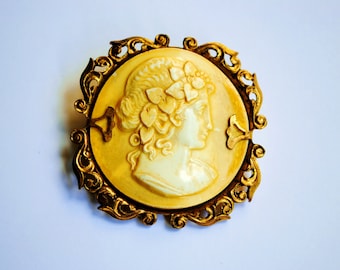 Antique French Celluloid Brooch