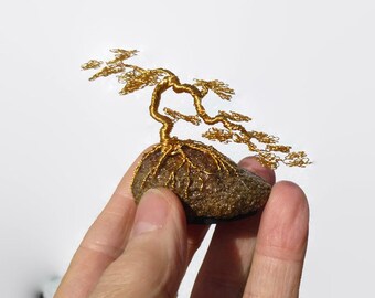 Miniature Wire Bonsai Tree Sculpture - Cascade Style