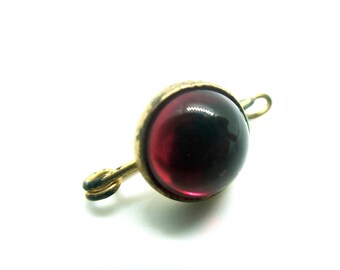 Victorian Red Stone Cabochon Brooch