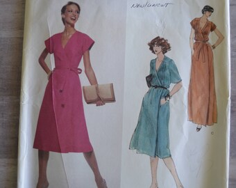 Vogue American Designer 1656 Albert Nipon Front Wrap Dress Size 12 UNCUT