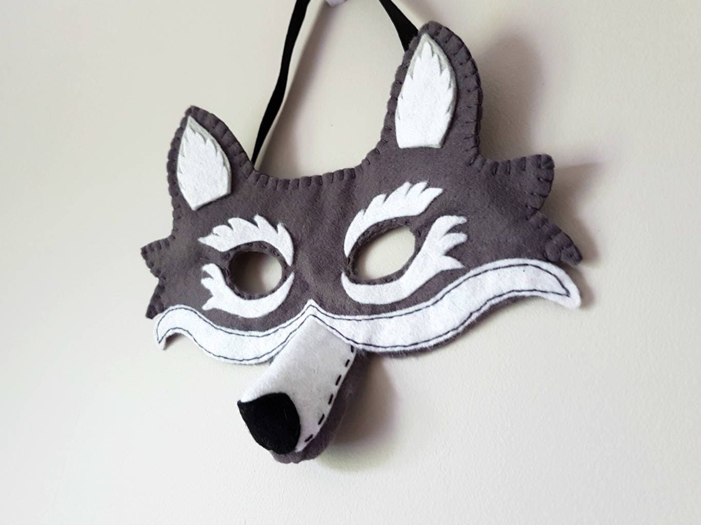 pdf-pattern-felt-wolf-mask-halloween-costume-kids-dressing-up