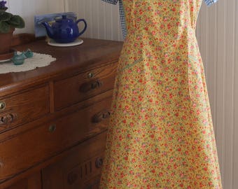 Gold Rose Calico 1940's Calico Apron -Ready to Ship