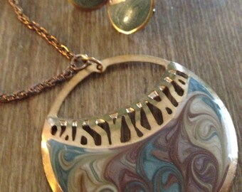 vintage refashioned pendant/earrings set