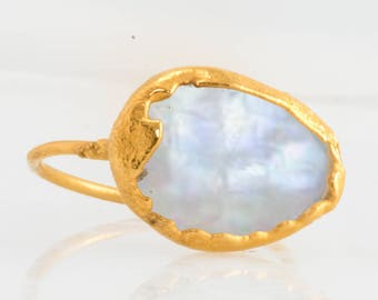 Raw Moonstone Ring, Rainbow Moonstone Ring, Moonstone Jewelry, June Birthstone, Unique Engagement Ring, Raw Stone Ring, Raw Crystal Ring