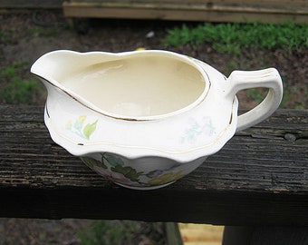 Cannonsburg Pottery Gravy Boat, Georgelyn, Floral Design, 6 by 4 1/2 Inches, Vintage Cannonsburg Pottery, Kitchen Server