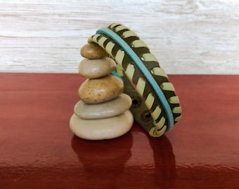 Leather Bracelet green tones. Handmade.