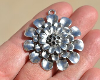 1 Flower 3D Silver Tone Large Flower Pendant SC2119