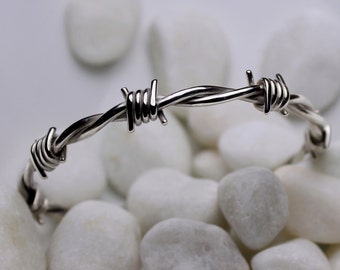 Barbed wire bracelet in sterling silver Small size 6.0 to 6.1/2 inch.