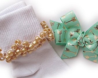 Kathy's Beaded Socks - Aqua and Gold Arrow Socks and Hairbow, holiday socks, pony bead socks, gold socks, pearl socks, aqua socks
