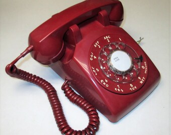 Vintage Bell Western Electric Model 500 C/D Red Rotary Dial Telephone Dated November 1968