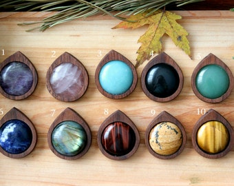 Wood Crystal Necklace, Amethyst, Labradorite, Rose Quartz, Obsidian, Tigers Eye, Amazonite, Sodalite, Aventurine