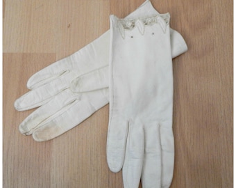 Vintage 1940s White Kid Leather Womens Wrist Gloves XSmall XS